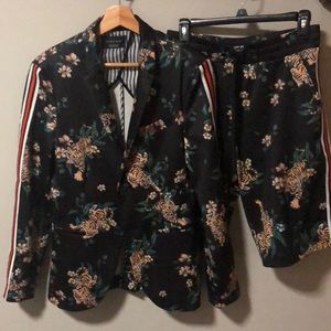 Mens leisure suit from Zara Man. Size small. Black with tiger and floral print.